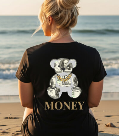 Camiseta Negra Unisex “Salut Bear” – Diseño con oso urbano y tipografía en rojo