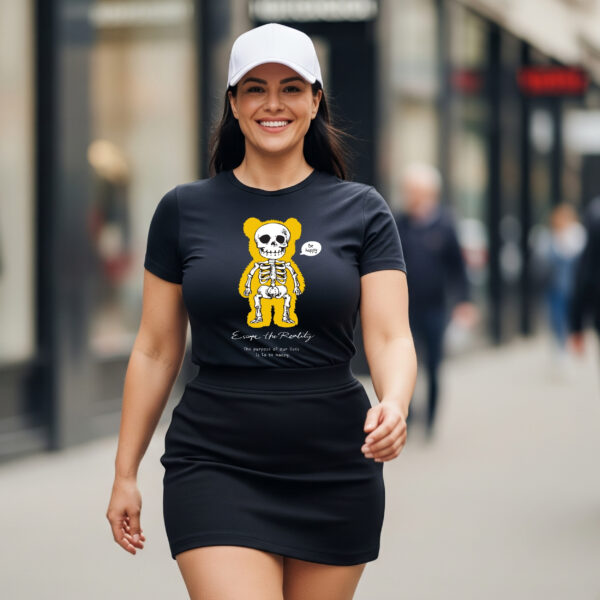 Camiseta Negra Unisex “Be Happy” – Diseño Oso Esqueleto Amarillo