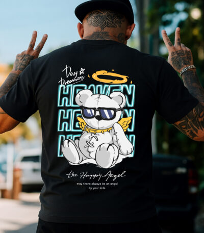 Camiseta Negra “Happy Angel” – Diseño Oso Urbano con Alas y Halo