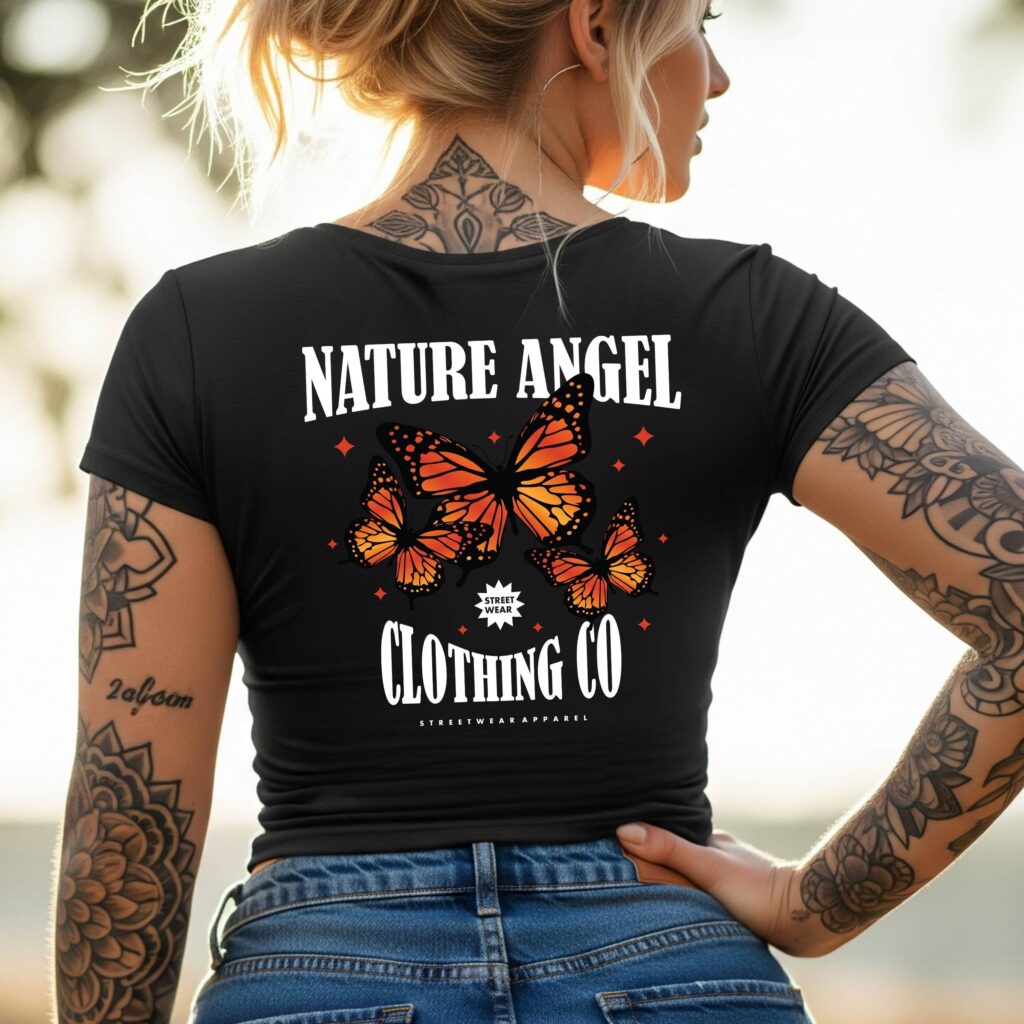 Camiseta Negra Premium Mujer "Nature Angel" – Diseño de Mariposas Estilo Streetwear