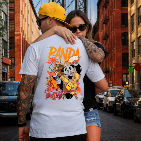 Camiseta Blanca Premium «Panda Samurai» – Estilo Urbano con Arte Asiático